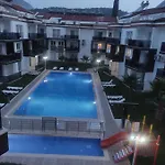 Diamond Pinara Residences *