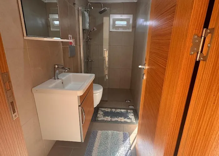 Diamond Pinara Residences Apartment